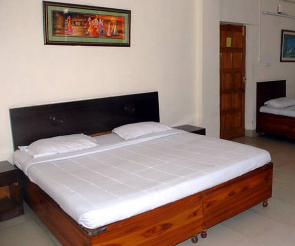 Kunal Hotel, Maheshwar 1